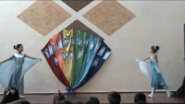 Современный танец снежинок смотреть онлайн