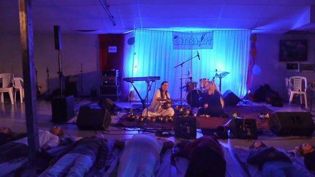 Ида Рубин, Юлия Гоз и Ирина Кильфин Диджериду&Чаши&Голос Часть 2 смотреть онлайн