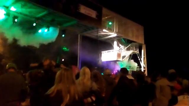 Ночной заезд в Риге смотреть онлайн