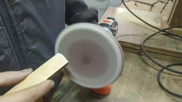 #DIY #своими_руками КРУТОЙ ДЕВАЙС для мастерской!!! Из СТАРОЙ ножки от стула!!! DIY смотреть онлайн