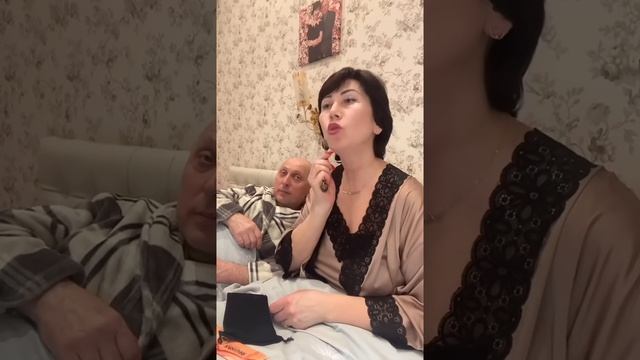 Ночной разговор, или как вынести мозг мужу за одну минуту? смотреть онлайн