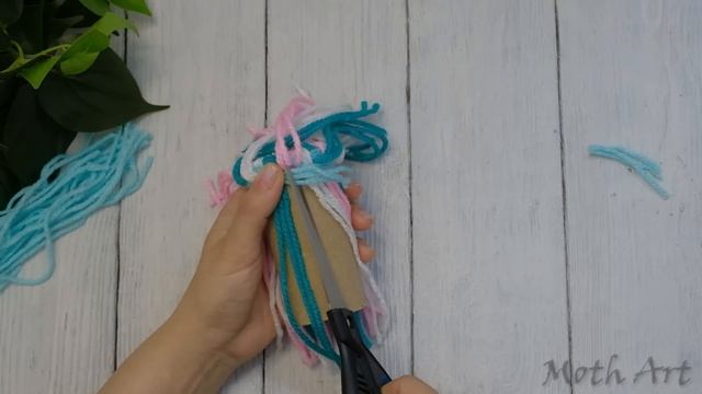 Не знаете, куда деть остатки пряжи??Вот вам прекрасная идея!?Без вязания, легко и быстро смотреть онлайн