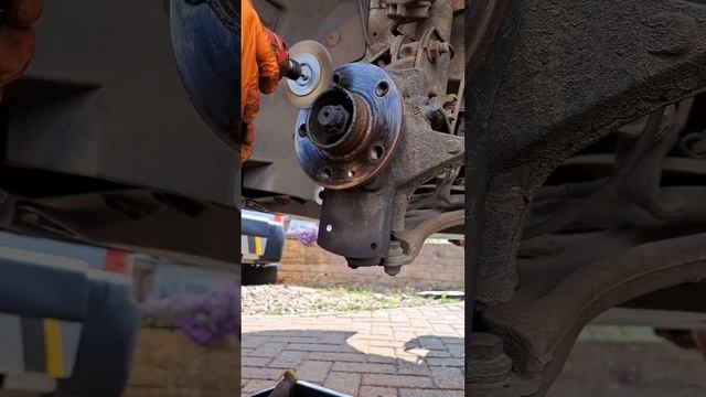Renault Trafic brake replacement смотреть онлайн