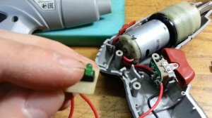 переводим электроотвертку на литиевые аккумуляторы .