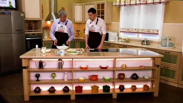 Готовить национальное низкокалорийное блюдо научил зрителей депутат Александр Петров смотреть онлайн