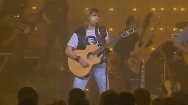 Renaud - Dans Mon HLM (Live) смотреть онлайн