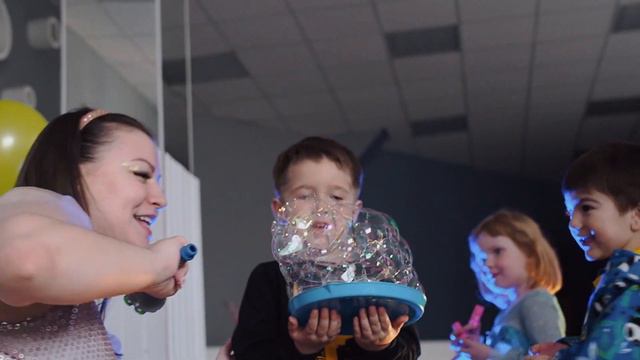 Детский день рождения Бэтмен смотреть онлайн