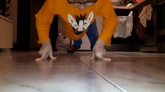 Отжимание на двух пальцах!!! смотреть онлайн