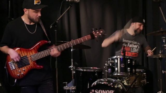 Take It Easy, видео съёмка демо-ролики для музыкантов и вокалистов, https://www.vlad-foto-video.com смотреть онлайн