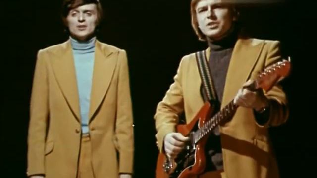 ВИА "Самоцветы" "Не повторяется такое никогда" смотреть онлайн