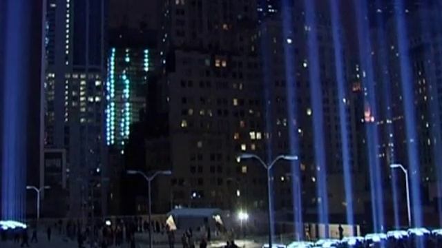 В Нью-Йорке "ожили" башни-близнецы смотреть онлайн