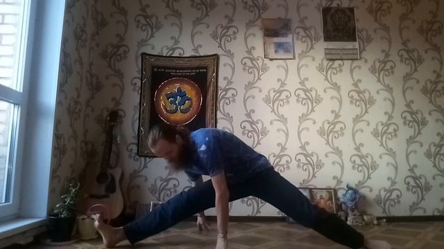 Йога на растяжку, раскрытие таза, умиротворение. Игорь Правь 2020 смотреть онлайн
