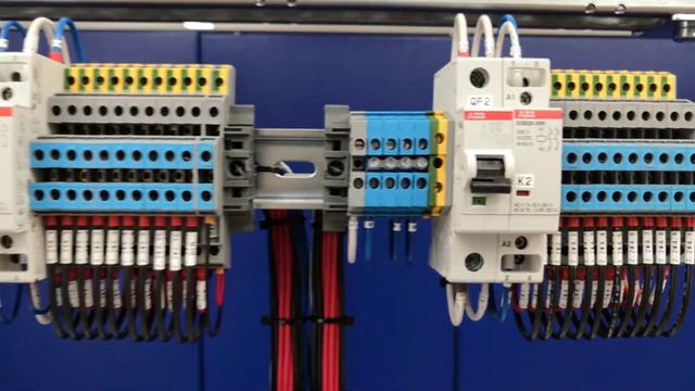 Локальная панель Led-освещения с управлением по шине DALI. смотреть онлайн