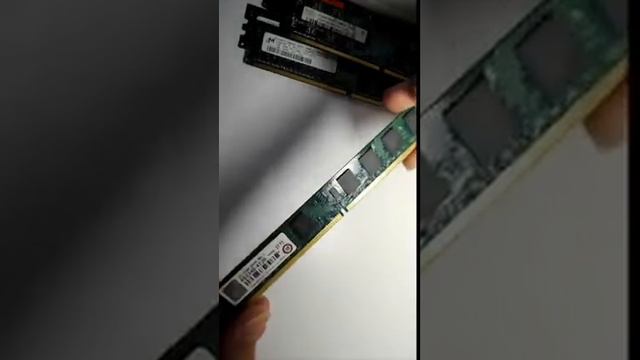 DDDR2 Ultra Slim RAM memory stick - Old tech by new standards #1 смотреть онлайн
