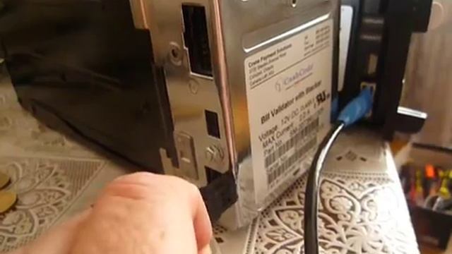 Подключение купюроприёмника CashCode 2073 к Овен ПЛК100 в импульсном режиме.mp4 смотреть онлайн