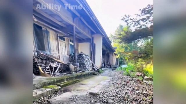 Overgrown Weeds | Two Brothers Renovate the Old House Left by Grandpa | Yard Cleanup Completed смотреть онлайн