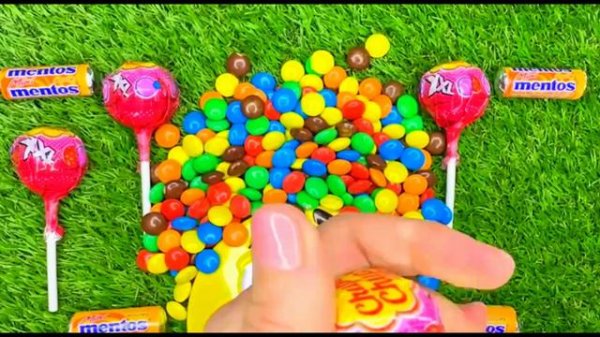 Satisfying Video | Candy Rainbow M&M's in Yellow Box - Chupa Chups - Mentos🍭ASMR Opening candies