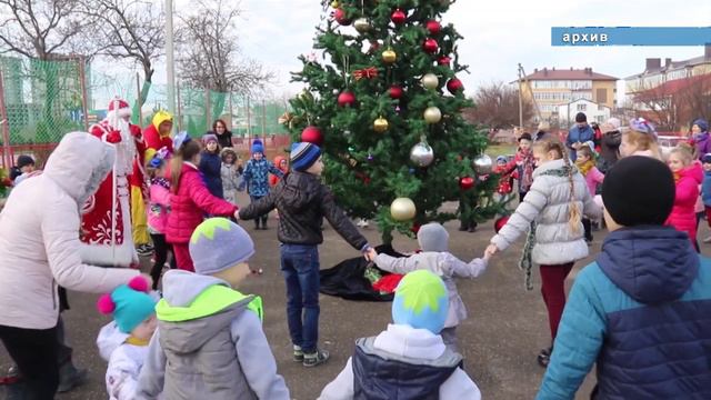 В Анапе стартовала акция «Дед Мороз – в каждый двор» смотреть онлайн