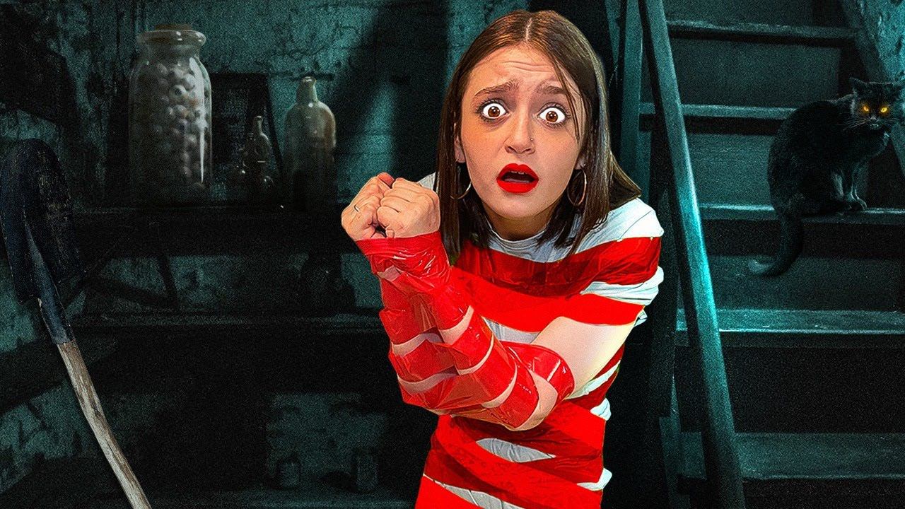 Оказалась Связанная в ЧУЛАНЕ! #ПОМОГИТЕ !! смотреть онлайн