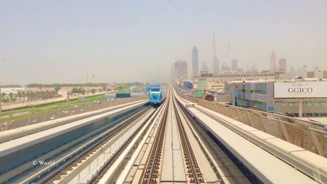Dubai Metro trip from Mall of the Emirates to Emirates Towers metro station смотреть онлайн