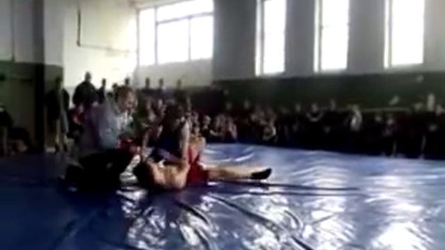 Вольная Борьба,Как ломают руки,Жесть. смотреть онлайн