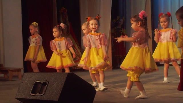 "Точка, точка, запятая" смотреть онлайн