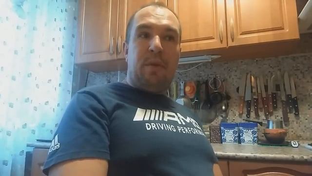 Новогодние рейды МАДИ в самом разгаре. Запрет парковки машин ТАКСИ во дворах жилых домов. смотреть онлайн