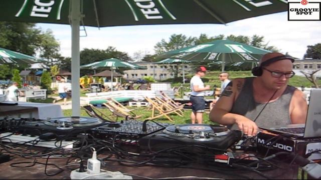 GROOVIE SPOT-MAZUBAR-ORANŻERIA PERGAMIN 26 07 2015 смотреть онлайн