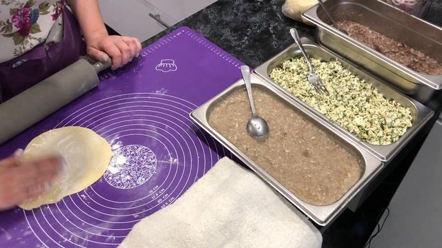 #чебуреки #тесточебуреки #тесто #чебурекисмясом Как приготовить чебуреки с мясом. Чебуреки с сыром смотреть онлайн