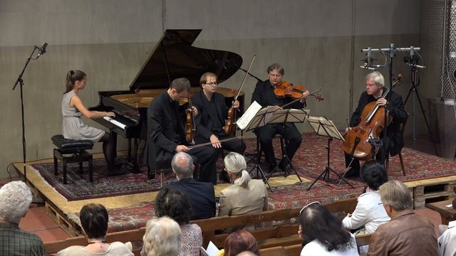 Sophie Druml / aron quartett: W. A. Mozart (1756-1791) Klavierkonzert Nr. 13 in C-Dur KV 415 смотреть онлайн
