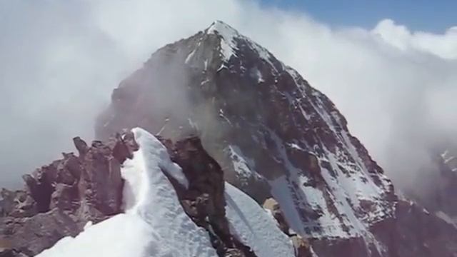 Ушба. Панорама с вершины.avi смотреть онлайн