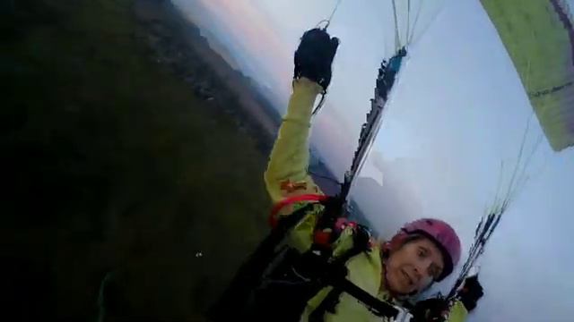 Акро полеты на параплане в Москве смотреть онлайн