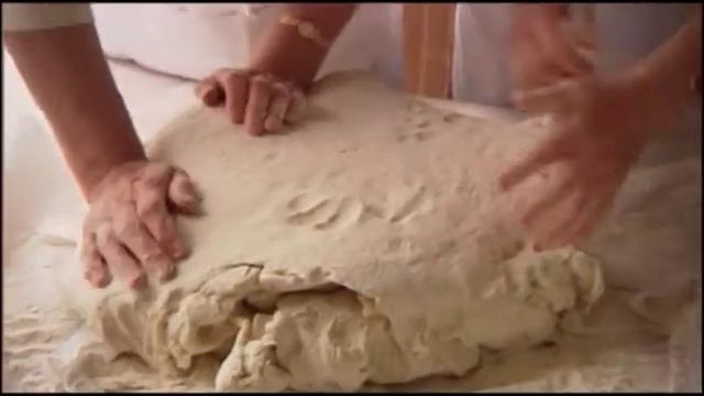 Британія Кентерберийский соб Фестиваль Гластонбери Корнуэльский пирог Проект Эдем Котсуолдская олим