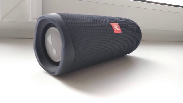 Колонка JBL FLIP 5 LFM 54% Bass test смотреть онлайн