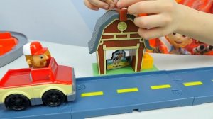 ЩЕНЯЧИЙ ПАТРУЛЬ для детей - Собираем набор железная дорога и База. Paw Patrol Adventure Railway