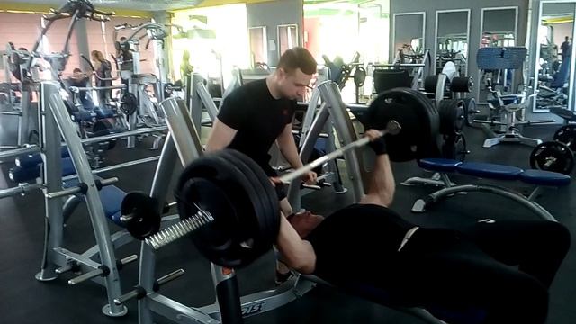 Жим лёжа 160 кг смотреть онлайн