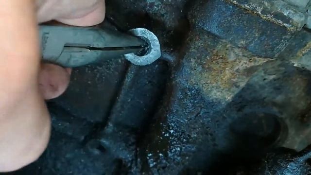 ВАЗ 2111 удаление Обломанного экстрактора и Болта смотреть онлайн