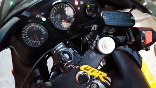 Honda-CBR-600-F4-2000-Danmoto-GP-Extreme_31