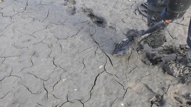 ФАРТОВЫЙ КОП! БАТЯ РВЕТ БОЛОТО! СМОТРЕТЬ ВСЕМ! В Поисках Клада от Влада! смотреть онлайн