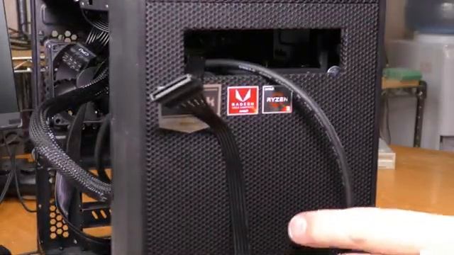 BYEASY Front Panel USB Hub / Card Reader | Unboxing & Installation смотреть онлайн