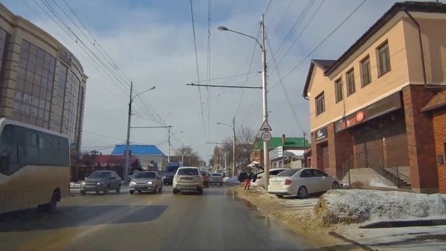 С днём защитника Отечества! Солнечная погода февраля, улица Серова от Широкой до Доваторцев. смотреть онлайн