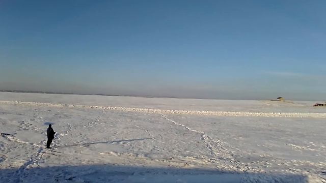 полёт маленького самолётика из бальзы 1 смотреть онлайн