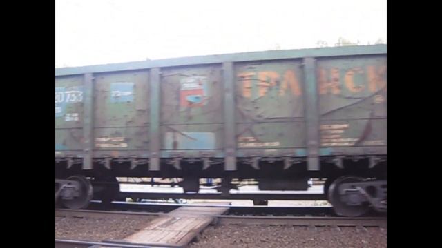 ВЛ10У-302 с грузовым поездом следует через о.п. Каширинский