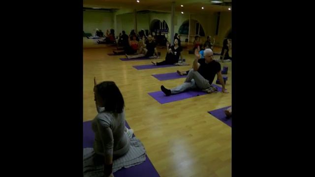 Практика йоги в студии Yoga-Energy 2018 смотреть онлайн