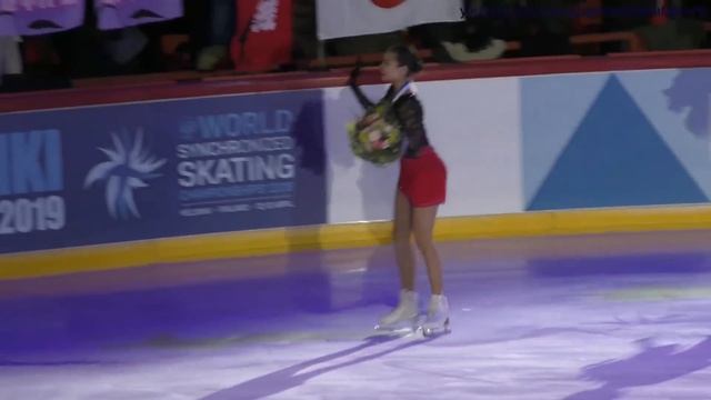 Alina Zagitova GP Helsinki 2018 Victory Ceremony A смотреть онлайн