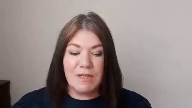 ARE YOU TRYING TO PUT A SQUARE PEG INTO A ROUND HOLE? смотреть онлайн