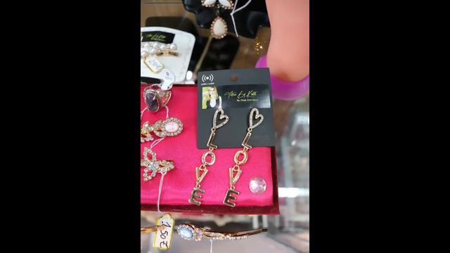 Bisuteria En Sabadell Calle Ramon Llull 13 - Tienda Decidete смотреть онлайн