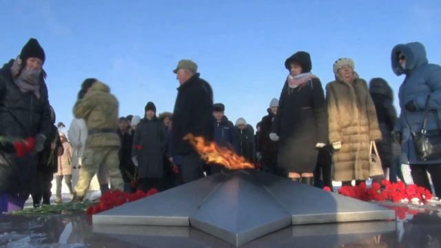 Смоленские атомщики почтили память героев освободителей смотреть онлайн