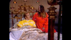 Cass Elliott singing California Earthquake and Dream a little dream from the Smothers Brothers 1968