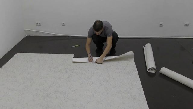 РЕМОНТ В СПАЛЬНЕ КЛЕИМ ОБОИ УСТАНАВЛИВАЕМ ОТКОСЫ РЕМОНТ ДОМА В ДЕРЕВНЕ смотреть онлайн